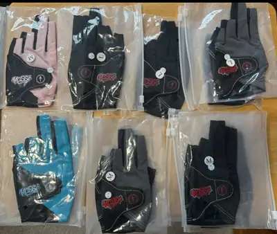 Pool Gloves for sale (have various sizes and colours available). This modern wristless design provid...