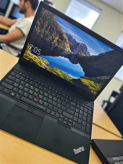 Lenovo thinkpad E580 15.6" screen with i5-8Gen 8G ram 256G ssd, View more