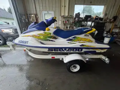 BOMBARDIER SEADOO GSI 1997 À VENDRE . Tu veux un des plus beau look vintage ultra maniable et un pla...