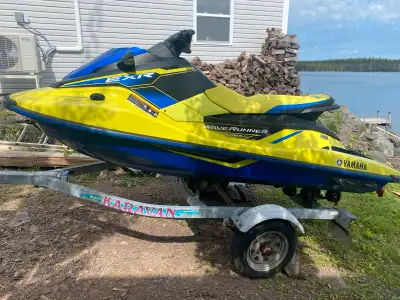 2020 waverunner 36 hours of use runs great
