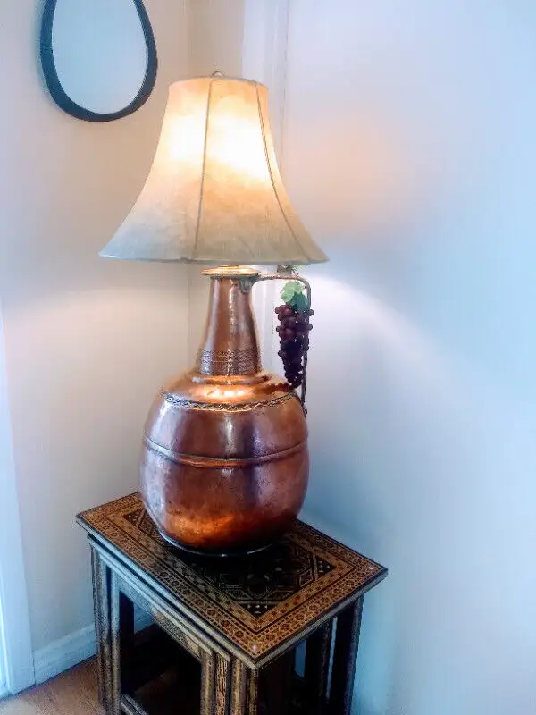 Antique Moroccan Copper pitcher table lamp in Indoor Lighting & Fans in Laval / North Shore - Image 3