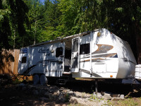 RV Trailer Keystone Cougar 29 feet 2007
