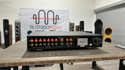 Fezz Sagita Pre-Amplifier (Pre-Owned), View more