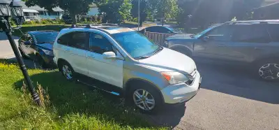 2011 CRV 221000 km runs drive stops, new breaks last year, sway bar needs replacing, loud muffler 4w...