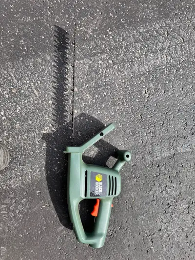 16 inch electric hedge trimmer (corded), View more