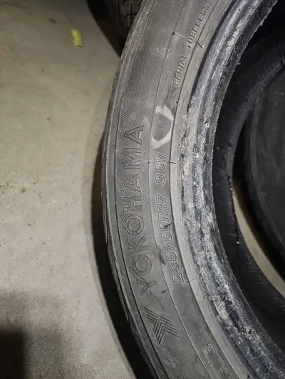 Pair of Yokohama all season tires thread is 80% Asking $ 130
