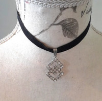 Vintage double diamond shaped rhinestone pendant