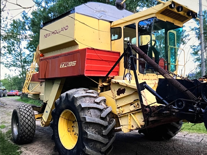 1984 New Holland TR95 Farming Equipment Grande Prairie Kijiji