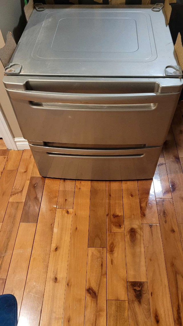 2 LG Washer/ Dryer Pedestals  in Washers & Dryers in Kawartha Lakes - Image 2