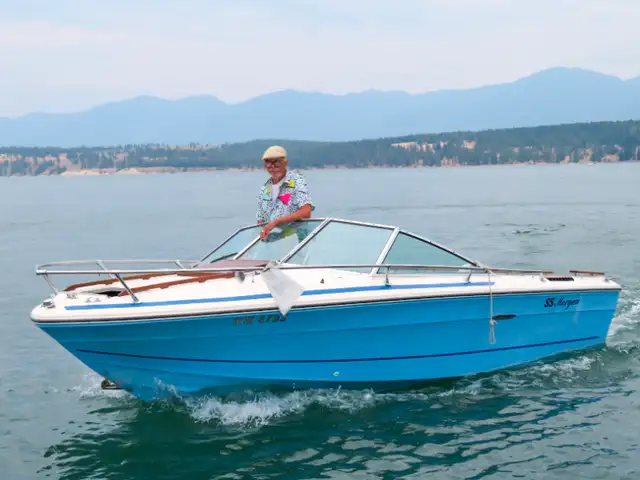 1978 SeaRay Boat in Powerboats & Motorboats in Cranbrook - Image 7