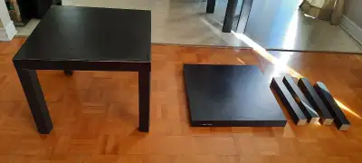2 tables de chevet IKEA LACK – brun foncé – 5 $ les deux , View more