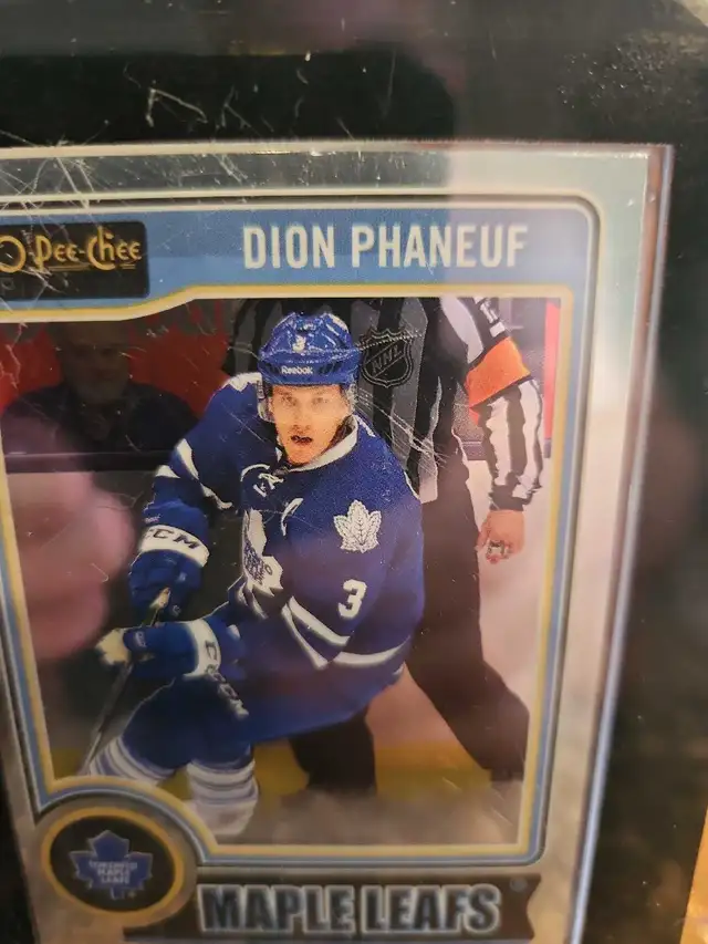 Toronto Maple Leafs Framed Hockey Cards in Arts & Collectibles in Charlottetown - Image 3