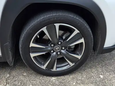 $3000 value here if you bought new for all and installs Set of 4 RUN FLATS Bridgestone Turanza EL450...