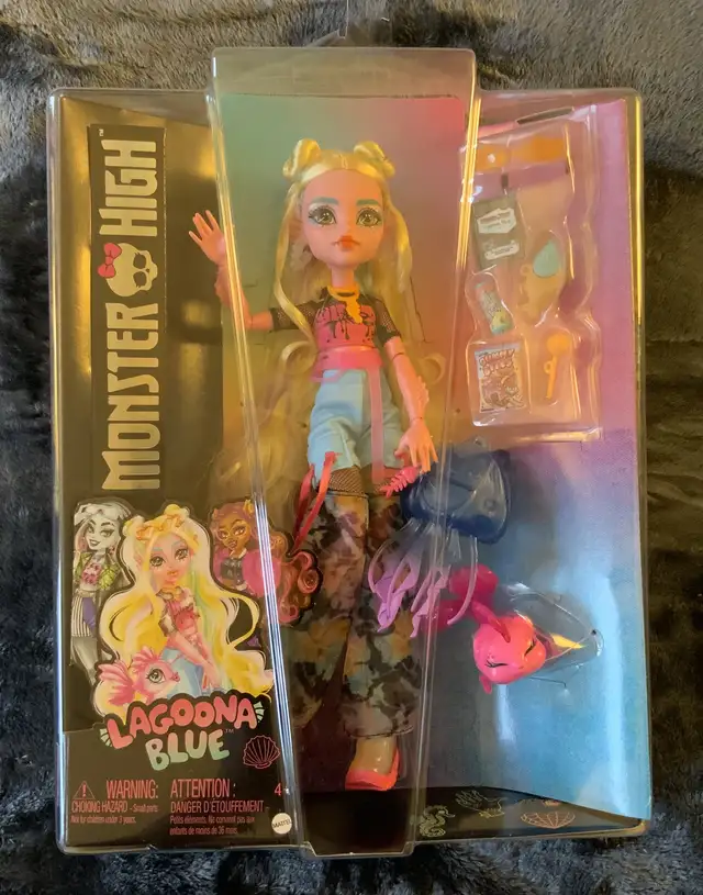 Monster High Lagoona Blue Doll. in Toys & Games in City of Montréal - Image 2