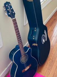 Great sounding stage electric acoustic guitar w/ prebuilt tune