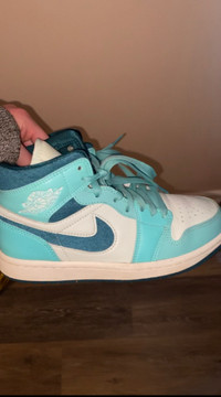 Turquoise Jordan 1 Mid - Crease guards included
