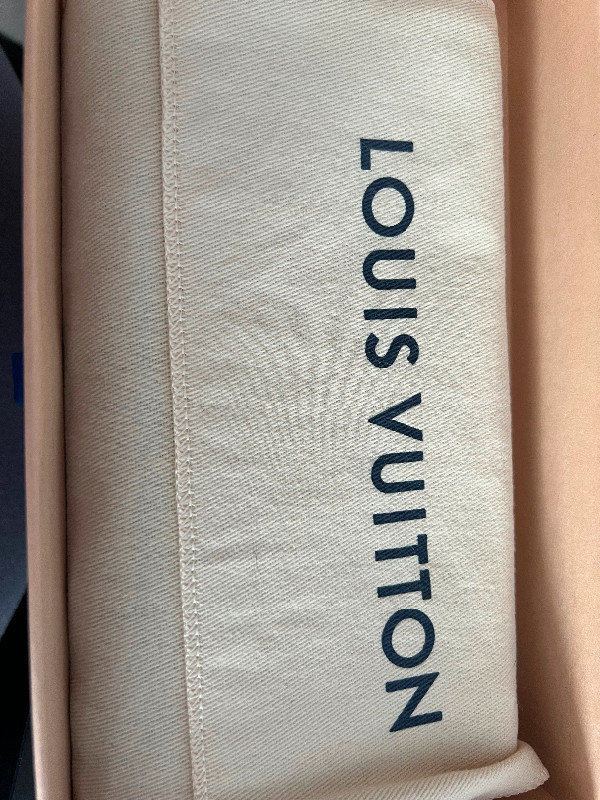 Brand new Louis Vuitton wallet in Women's - Bags & Wallets in Bedford - Image 2