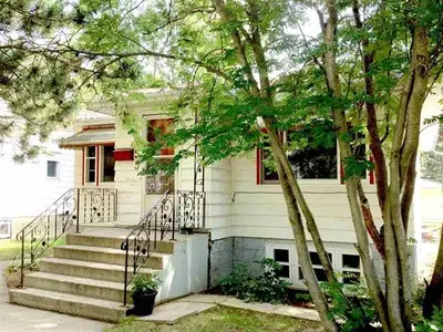 Parkallen whole single house for rental