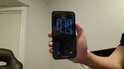 Apple iPhone 11, View more