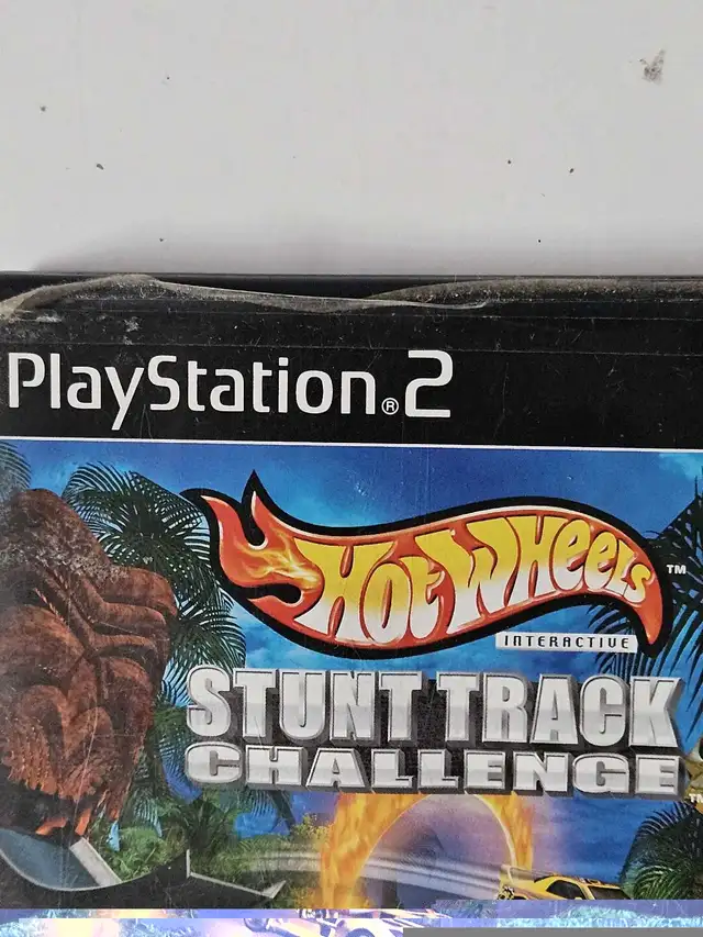 Playstation 2  HotWheels Stunt Track Challenge Game  in Toys & Games in City of Montréal - Image 4