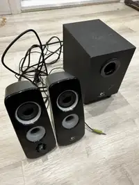 Logitech Z323 Speaker System with subwoofer