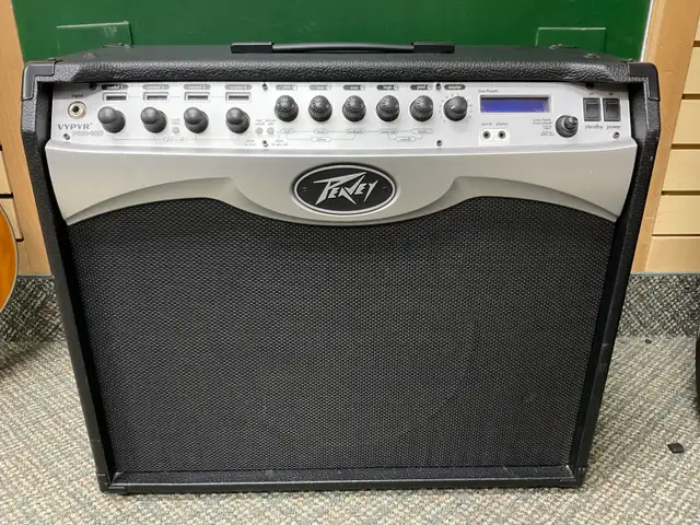 PEAVEY VYPYR PRO 100 AMP WITH POWER GOOD SHAPE in Amps & Pedals in North Bay - Image 2