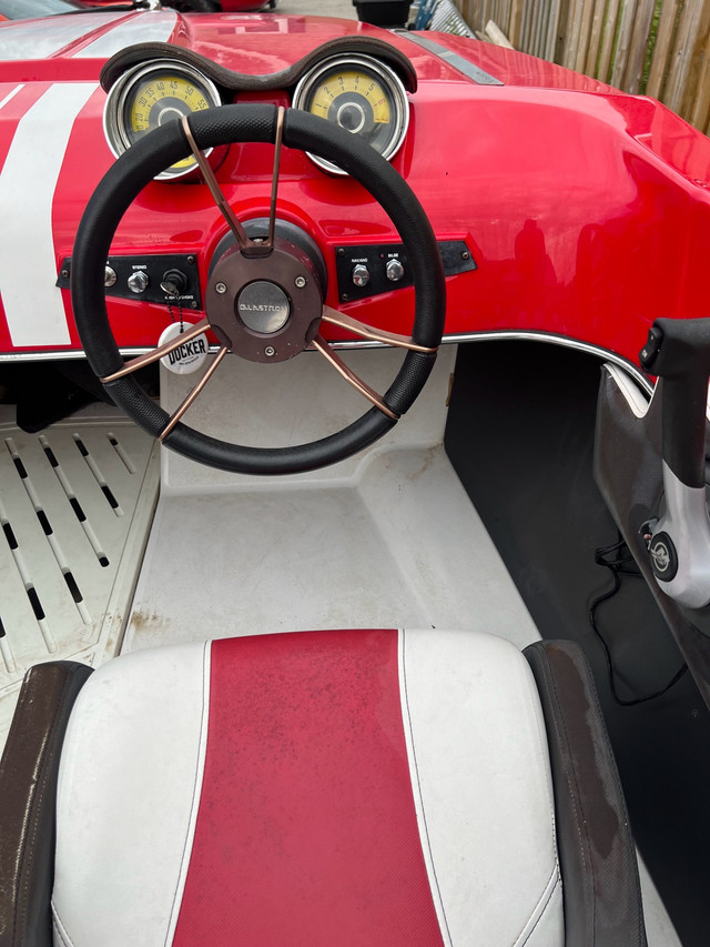 Glastron GT160 R collectors edition in Powerboats & Motorboats in Hamilton - Image 3