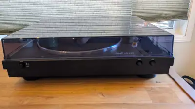 Dual CS 329 Fully Automatic Turntable – Plug & Play – Mint Condition -Fully automatic belt-drive tur...