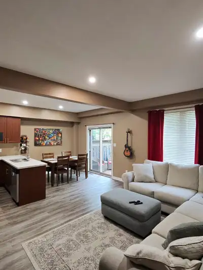 Beautiful townhouse available to rent near Brantwood Park Road and Powerline Road. The home features...
