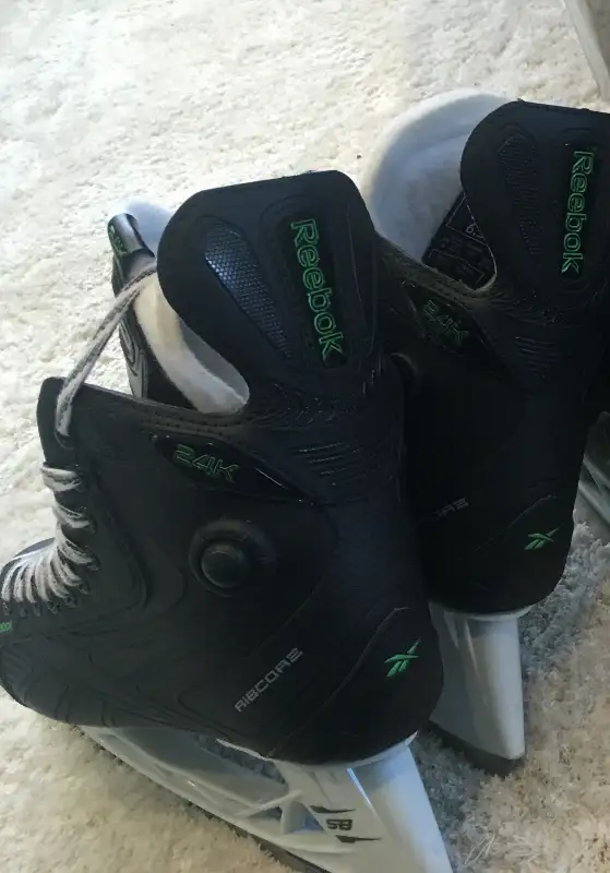Reebok Pump Skates Size: Shoe 8Skate 6.5  $150 USED ONE TIME ONL in Hockey in Mississauga / Peel Region - Image 5