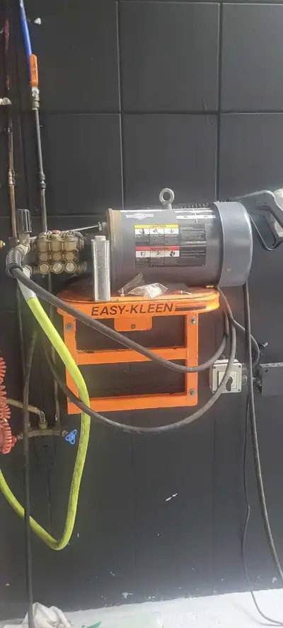 Features: Delivers 2.2 GPM at 1500 PSI for powerful and reliable cleaning. Continuous-duty 1750 RPM,...