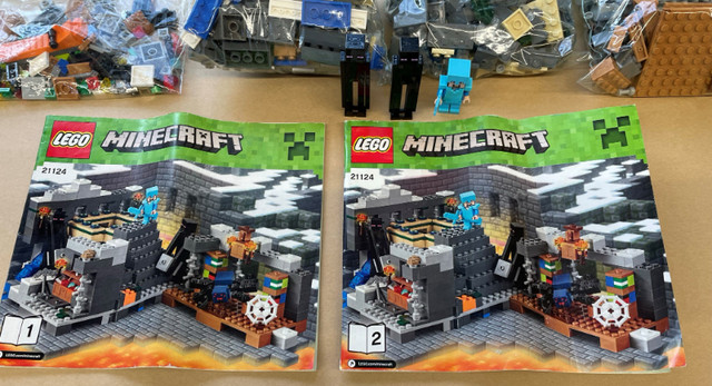 LEGO Minecraft 21124 The End Portal 3 Minifigures 559 Pieces in Toys & Games in Regina - Image 4