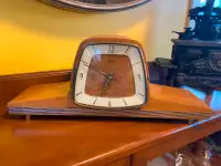 Vintage Chiming HERMLE Electro-Mechanical Battery Mantel Clock