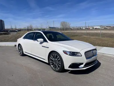 2017 Lincoln Continental Select 2.7T AWD Near flawless condition. Mileage: 48,300km Engine: 2.7L V6...
