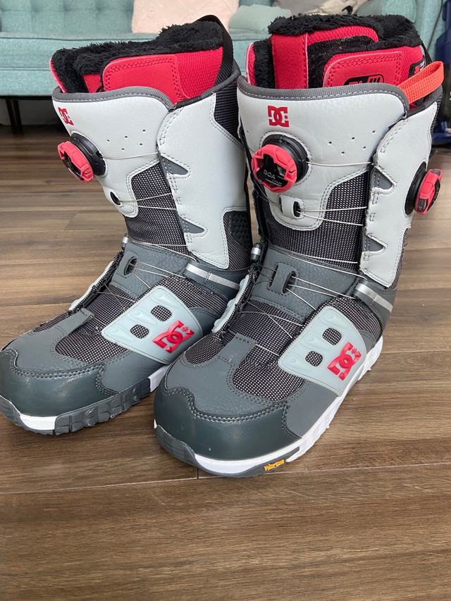 DC Phantom Double Boa Snowboard Boots | 9.5 Mens | $150 in Snowboard in City of Toronto