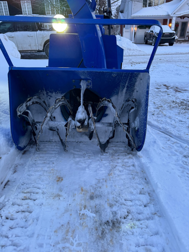 Yamaha Snowblower in Snowblowers in Ottawa - Image 2