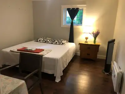 A gorgeous master/king-size bedroom for rent, available from Sep 1st. This room is located in a shar...