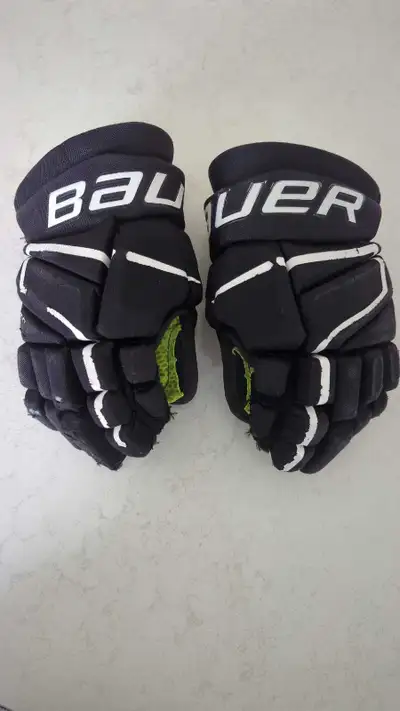Bauer Vapor Velocity Junior Gloves, View more