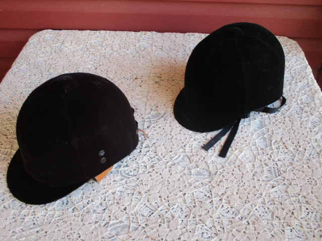 2 Adult Horse Riding Hats--Like New! in Equestrian & Livestock Accessories in New Glasgow - Image 2