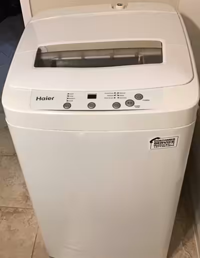 Hailer 1.5 Cu. Ft. portable washer. Stainless steel wash basket. Working well.