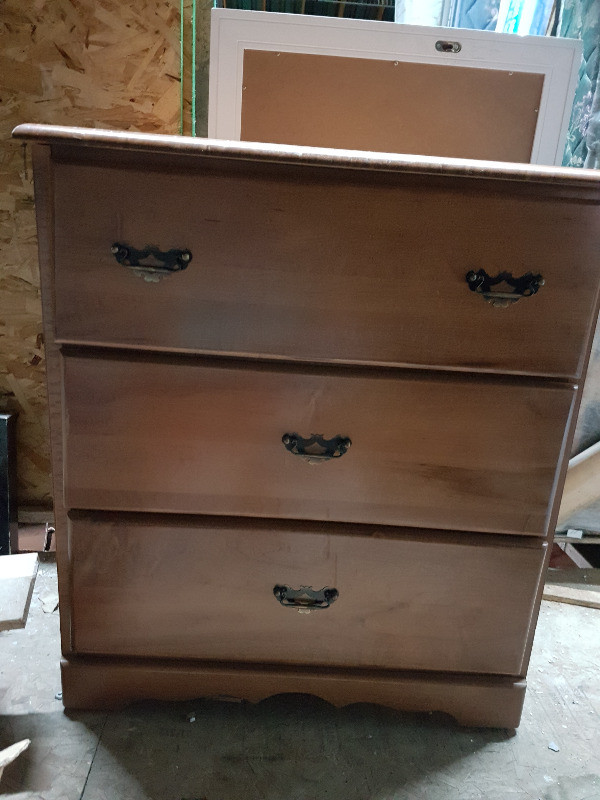 Vintage 1967 Solid Wood Chest of Drawers in Arts & Collectibles in St. Albert