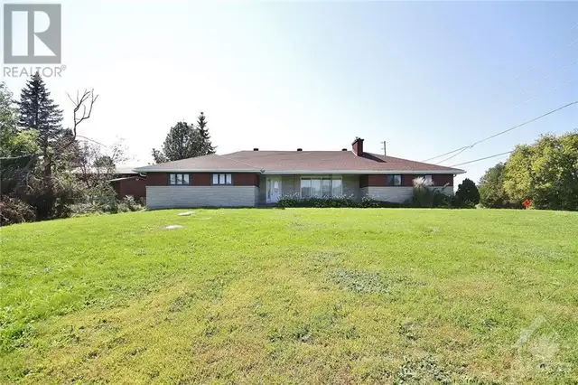 Luxury 3 Bedroom House for rent in Manotick