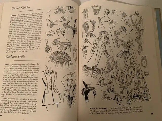 Vintage Singer Sewing Book in Arts & Collectibles in Kawartha Lakes - Image 10
