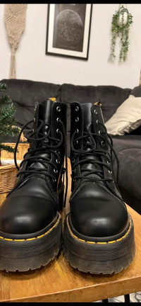 Doc Martens | Kijiji in London. - Buy, Sell & Save with Canada's Original  Marketplace