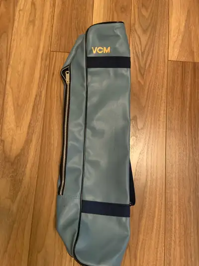 This VCM tripod bag