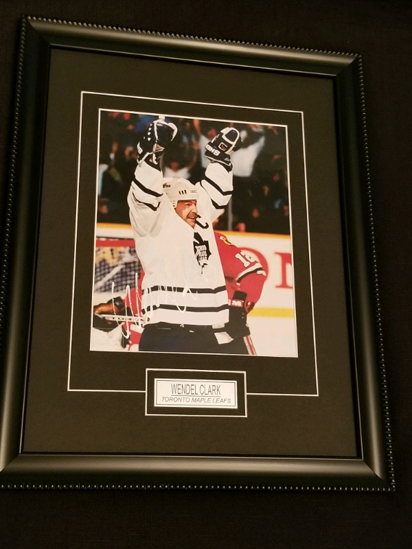 Wendel Clark Autographed Maple Leafs 8x10 Framed in Arts & Collectibles in City of Toronto
