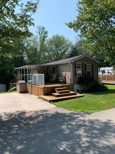 $110,000 AVAILABLE to move in almost immediately! 2012 43 x 12 Northlander A81 - close to beach! 3 b...