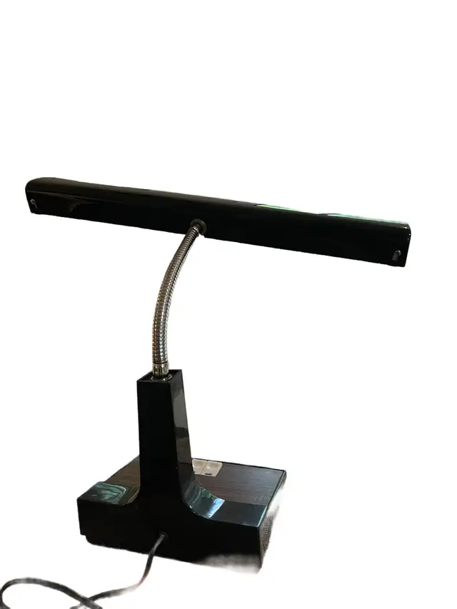 Vintage Desk Lamp in Indoor Lighting & Fans in Mississauga / Peel Region - Image 3