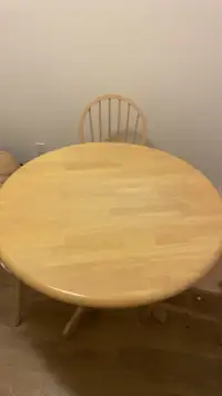 Table with four chairs 