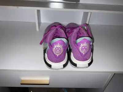 LeBron witness 3, View more